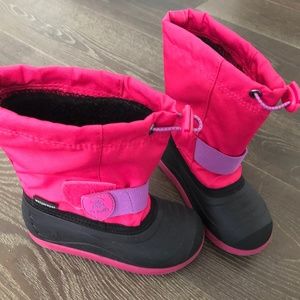 Girls snow boots